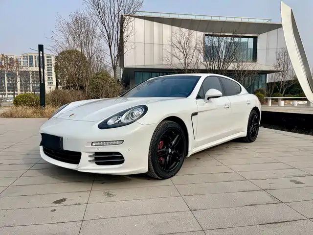 Porsche Panamera 2013