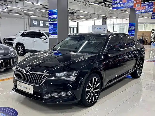 Škoda Superb 2024
