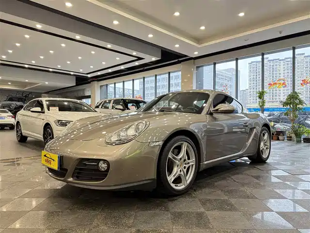 Porsche Cayman 2011