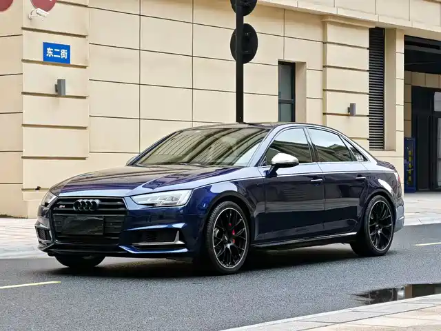 Audi Audi S4 2018
