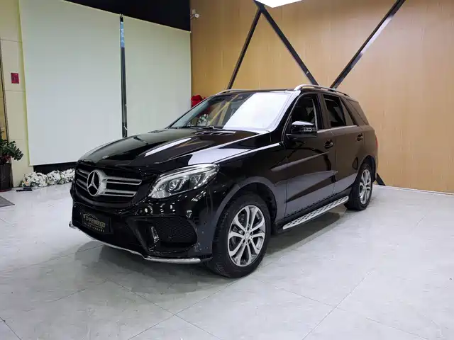 Mercedes-Benz Mercedes-Benz GLE 2017