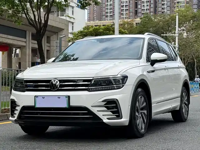 Volkswagen Tiguan L PHEV 2020
