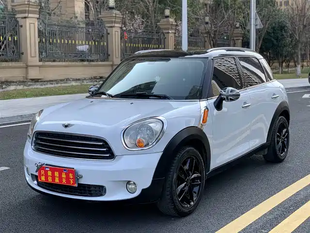 MINI MINI COUNTRYMAN 2011