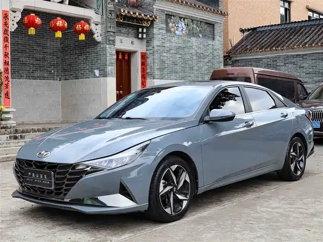 Hyundai Elantra 2020