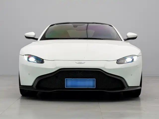 Aston Martin V8 Vantage