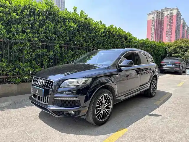 Audi Audi Q7 2014