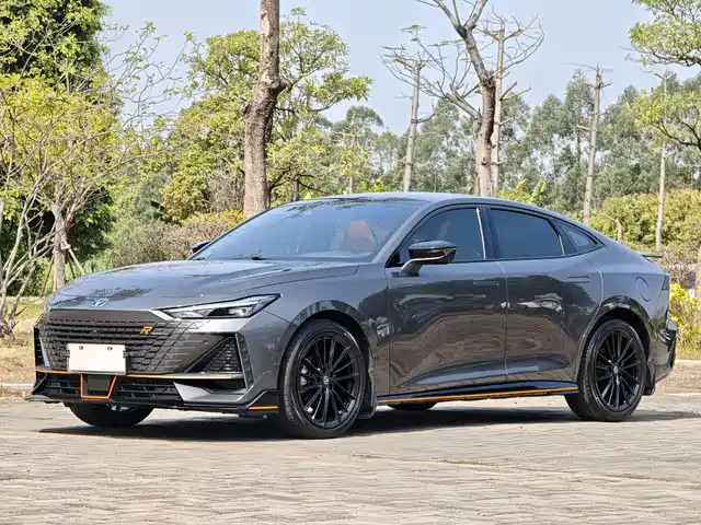 Changan Changan UNI-V 2023