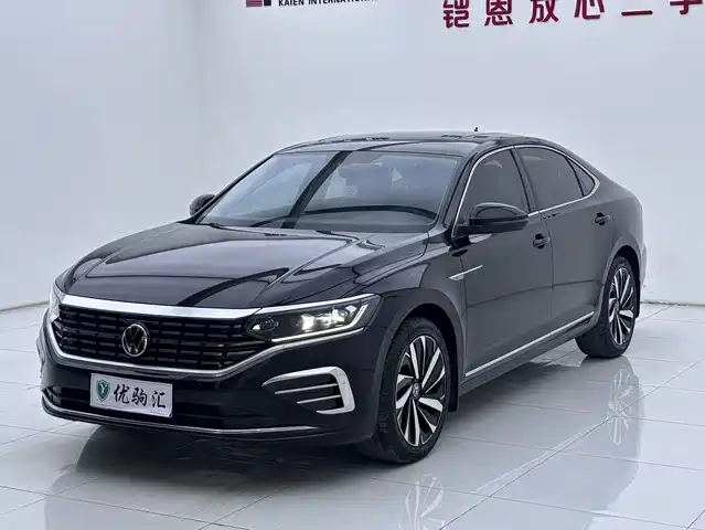Volkswagen Passat 2023