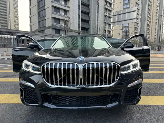BMW BMW 7 Series 2012