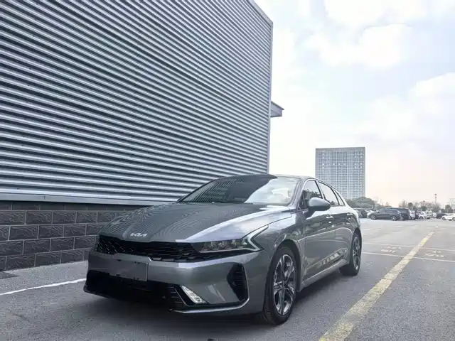Kia Kia K5 2021