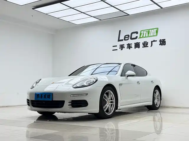 Porsche Panamera 2016