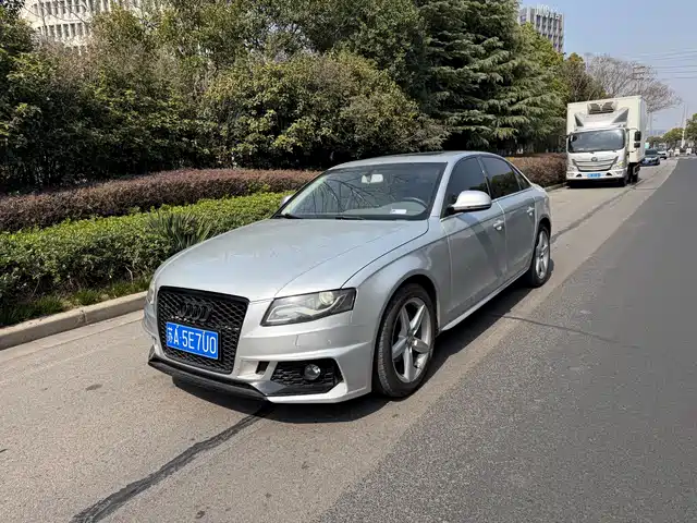 Audi Audi A4L 2011