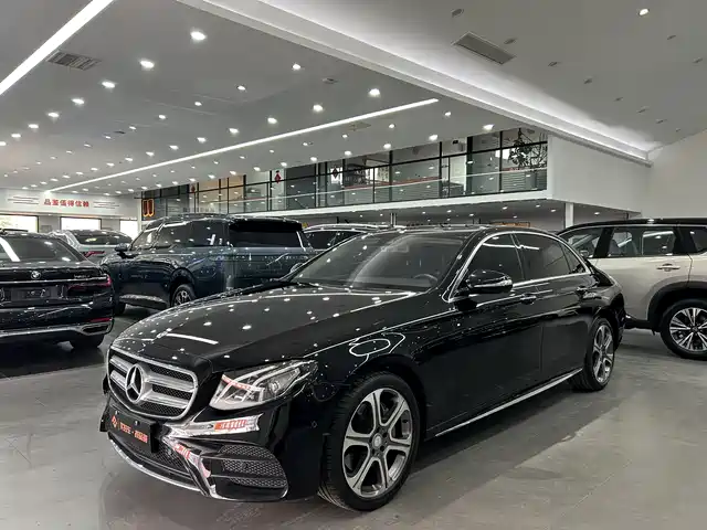 Mercedes-Benz Mercedes-Benz E-Class