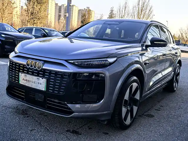 Audi Audi Q6L e-tron 2025