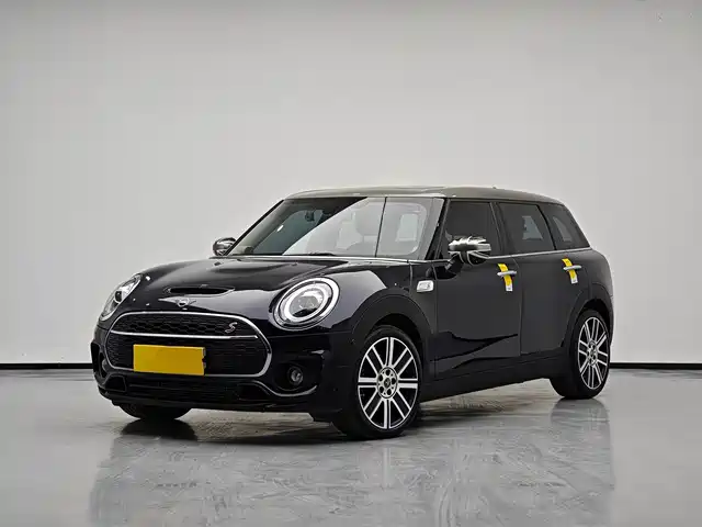 MINI MINI CLUBMAN 2020