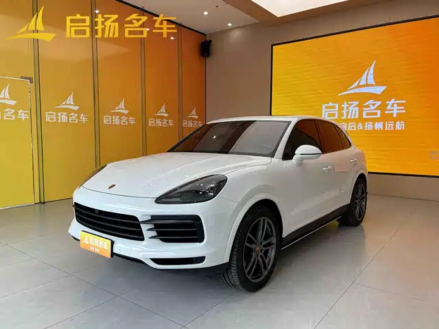 Porsche Cayenne 2022