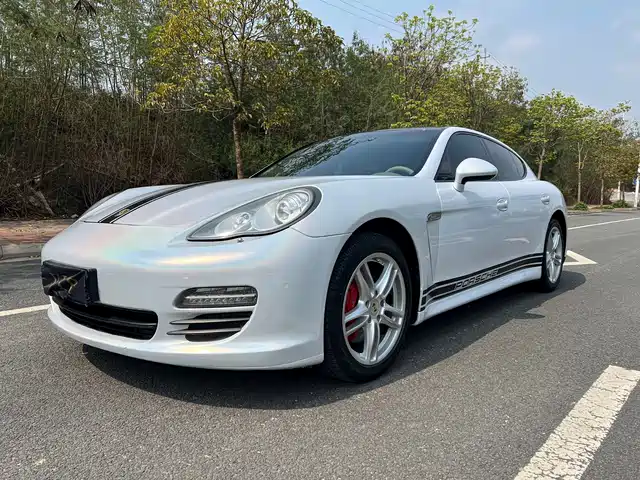 Porsche Panamera 2012