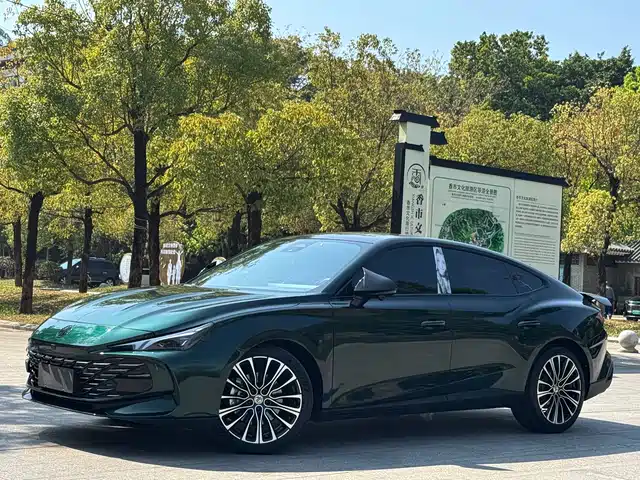 MG MG7 2023