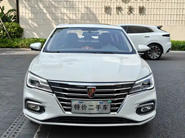 Roewe Roewe i5 2020
