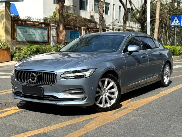 Volvo Volvo S90 2018