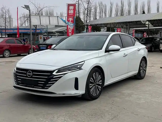 Nissan Teana 2022