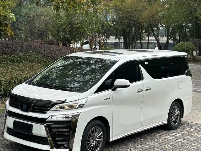 Toyota Vellfire 2022