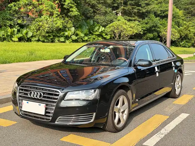 Audi Audi A8 2013