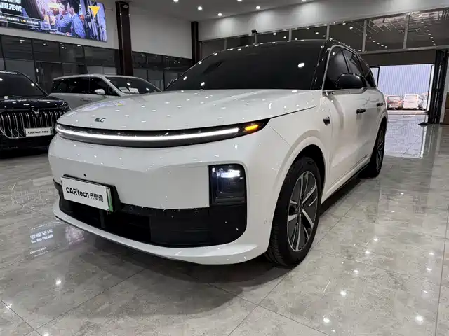 Li Auto Li Auto L6 2025
