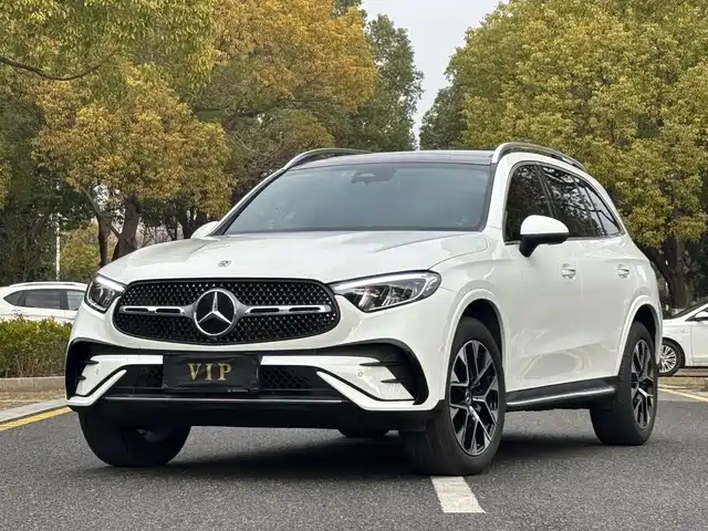 Mercedes-Benz Mercedes-Benz GLC 2023