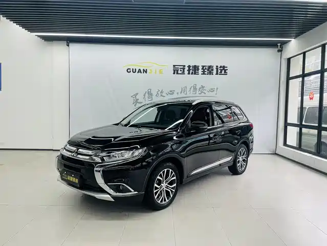 Mitsubishi Outlander 2017