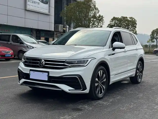 Volkswagen Tiguan L 2023