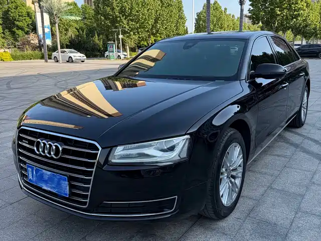 Audi Audi A8 2015