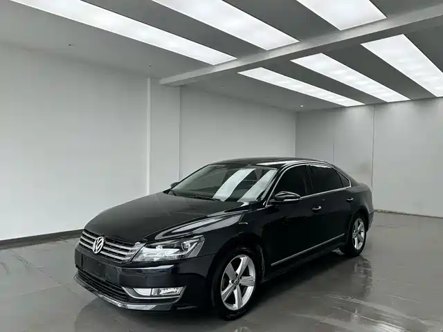 Volkswagen Passat 2011