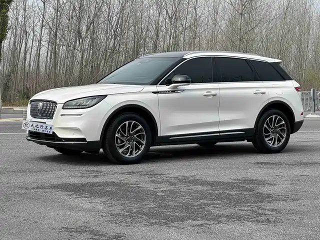 Lincoln Adventurer 2021