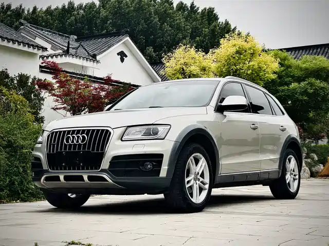 Audi Audi Q5