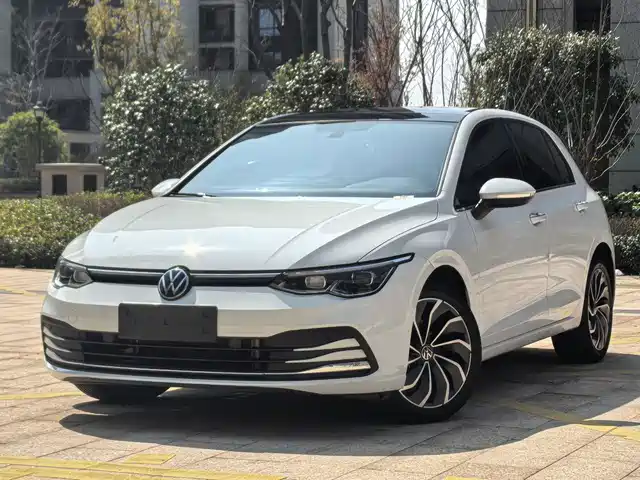 Volkswagen Golf 2022