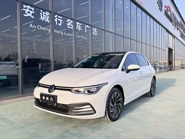 Volkswagen Golf 2022