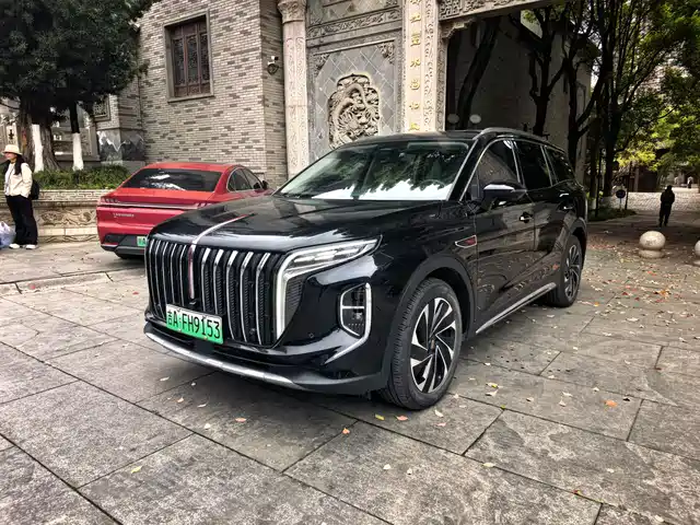 Hongqi Hongqi HS7 PHEV 2024