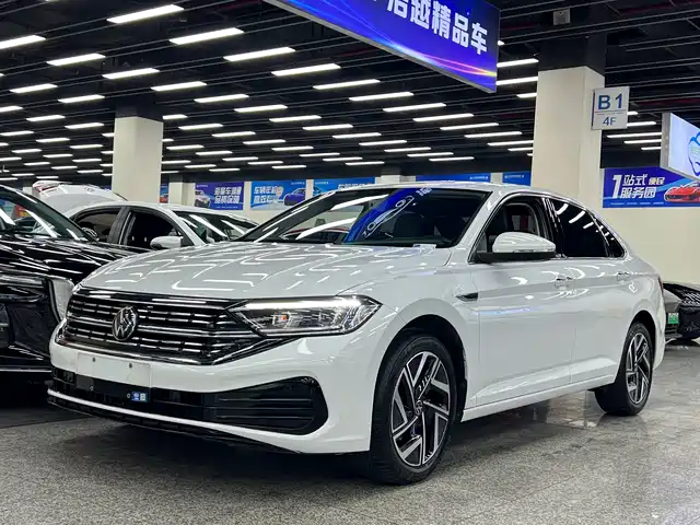 Volkswagen Sagitar 2022