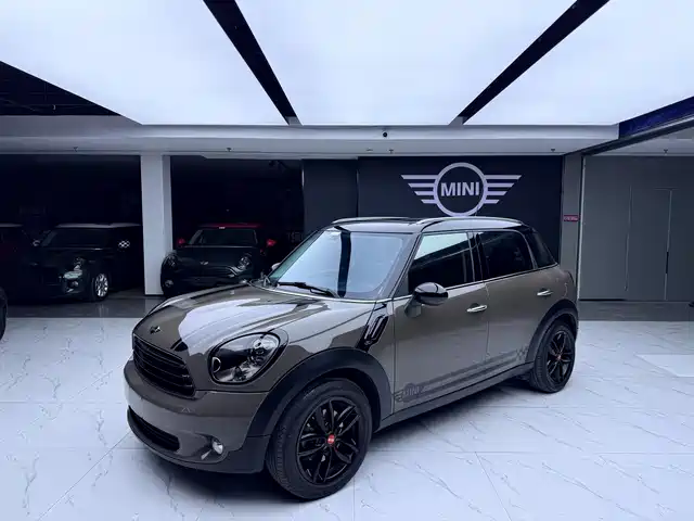 MINI MINI COUNTRYMAN