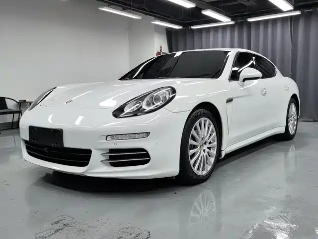 Porsche Panamera 2013