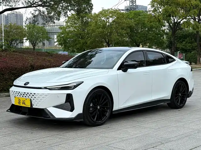 Changan Changan UNI-V 2024