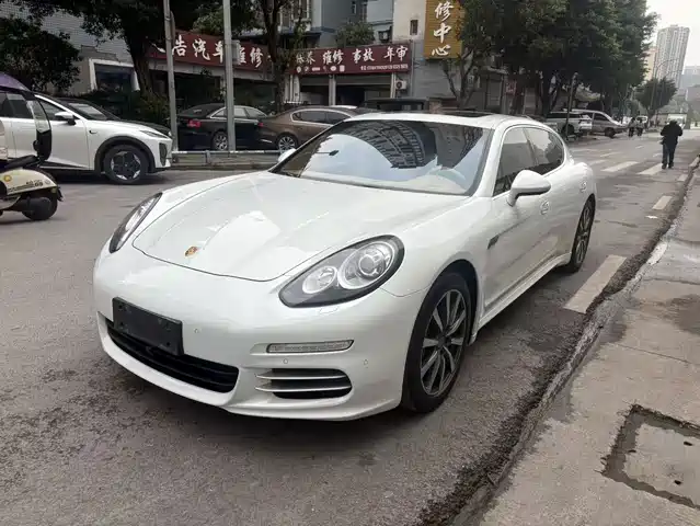 Porsche Panamera 2014