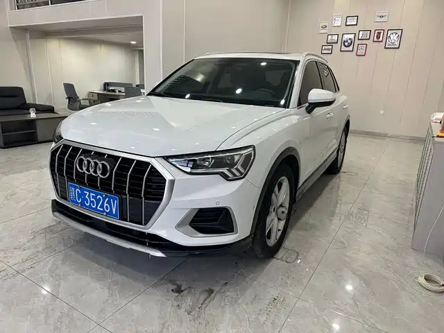 Audi Audi Q3