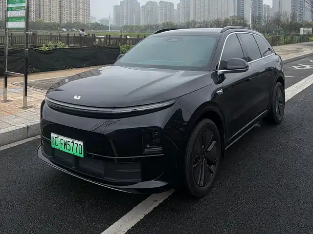 Li Auto Li Auto L6 2024