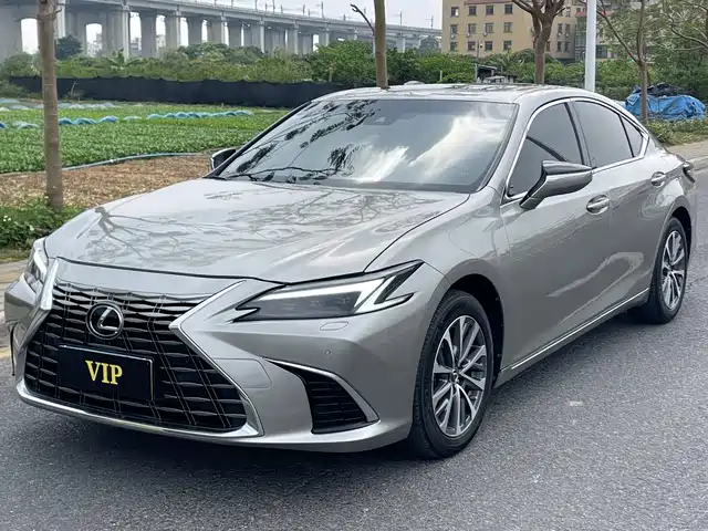 Lexus Lexus ES 2024