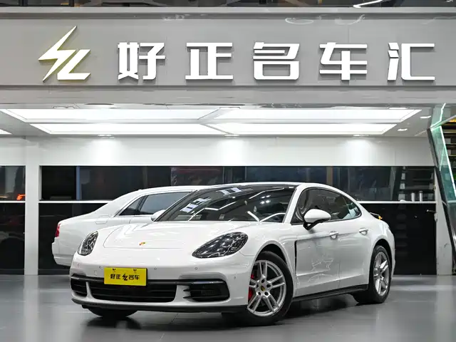 Porsche Panamera 2019