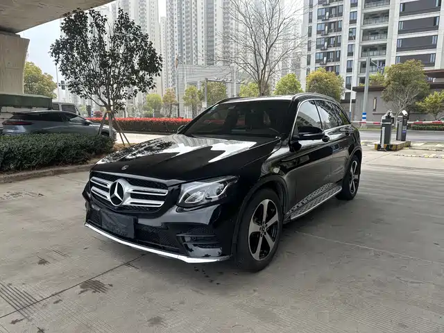 Mercedes-Benz Mercedes-Benz GLC