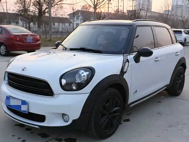 MINI MINI COUNTRYMAN 2016
