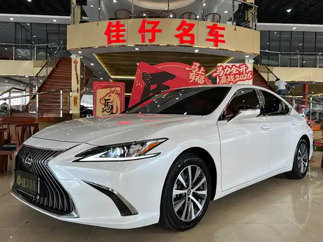 Lexus Lexus ES 2019